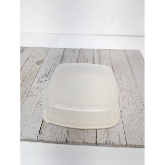 Vintage Rubbermaid 2 Cups #1 Square Container Almond Lid #2 - Picture 2 of 9